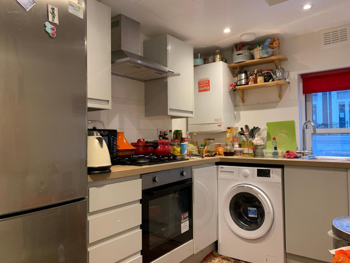 Twin Earls Court Central - Shared Homestay London